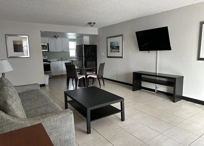Clearwater Hotel 3*